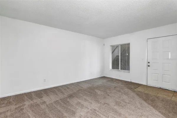 $1,300 | 2025 San Marcos Drive Southeast, Unit 29, Winter Haven, FL 33880