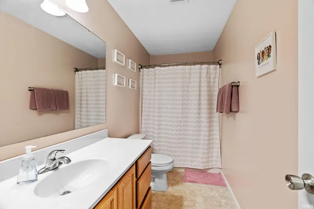 $355,000 | 1650 North Royal Oaks Drive, Monticello, IN 47960