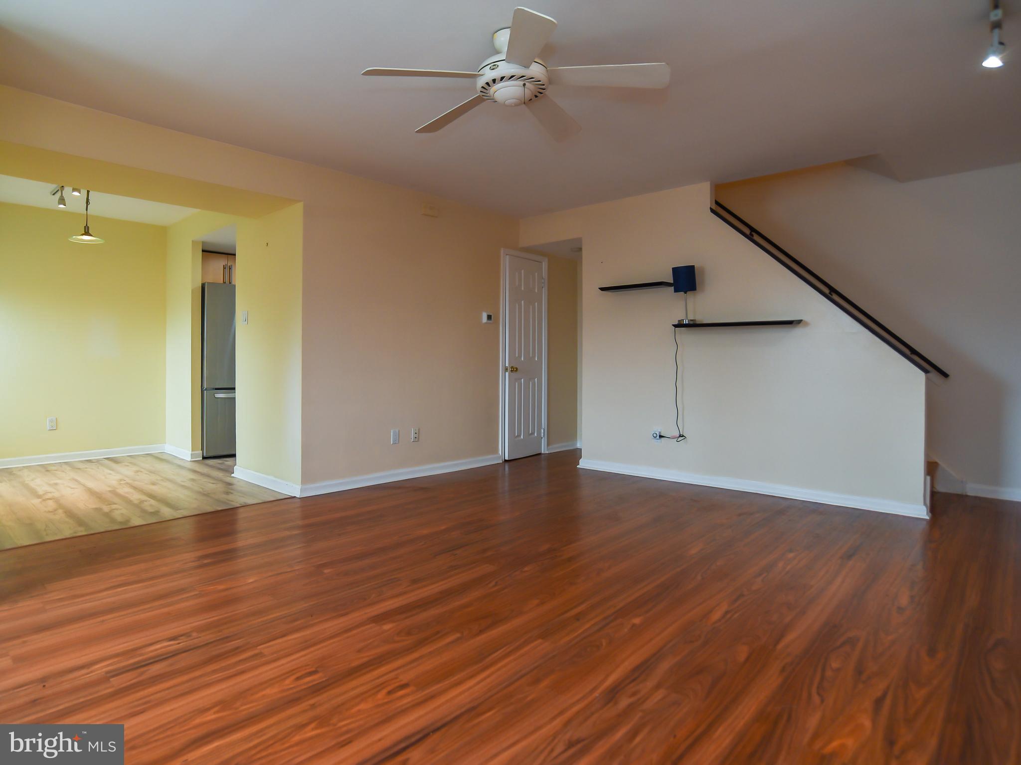 3850 Woodhaven Road, Unit 1011 Philadelphia, PA 19154 - Photo 4 of 17 Powder room available on main level.
