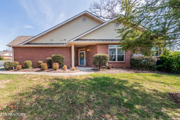 $345,000 | 722 Sterchi Park Way, Knoxville, TN 37912