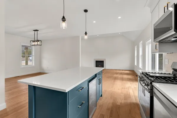 $799,900 | 10 Blaisdell Court, Raymond, NH 03077
