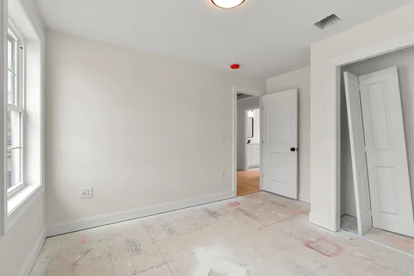 $799,900 | 10 Blaisdell Court, Raymond, NH 03077