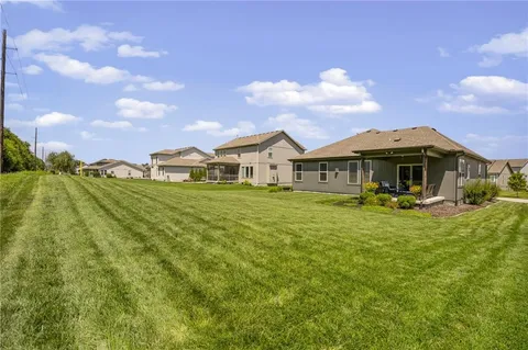 $455,000 | 18908 Skyview Lane, Spring Hill, KS 66083