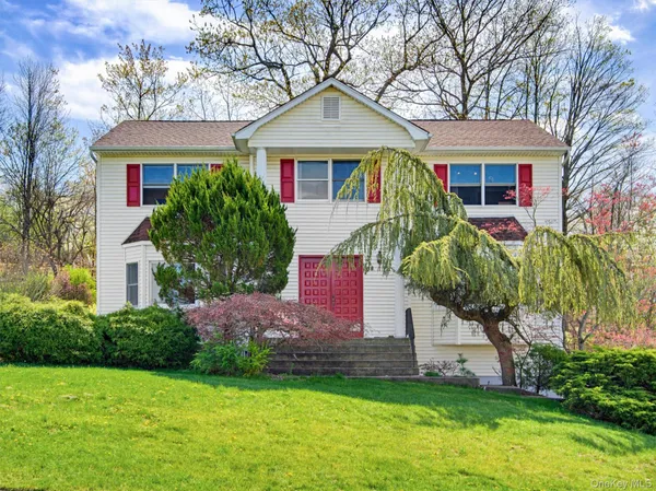 $1,049,000 | 31 Dunnigan Drive, Pomona, NY 10970