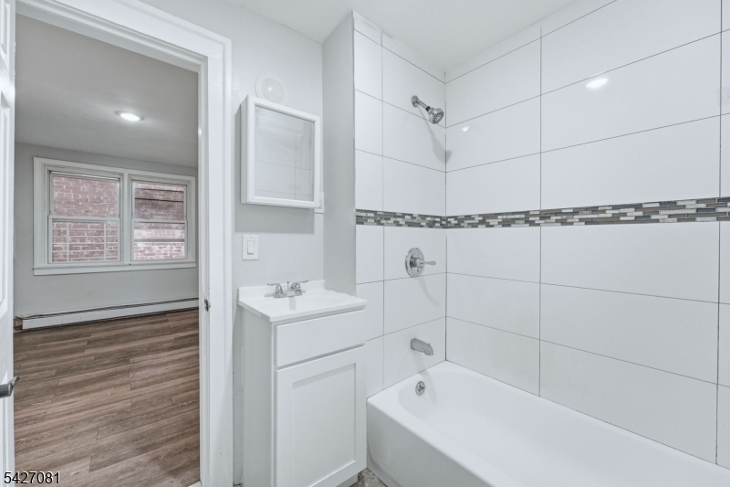 328 John Street, Unit 2 Elizabeth, NJ 07202 - Photo 5 of 21