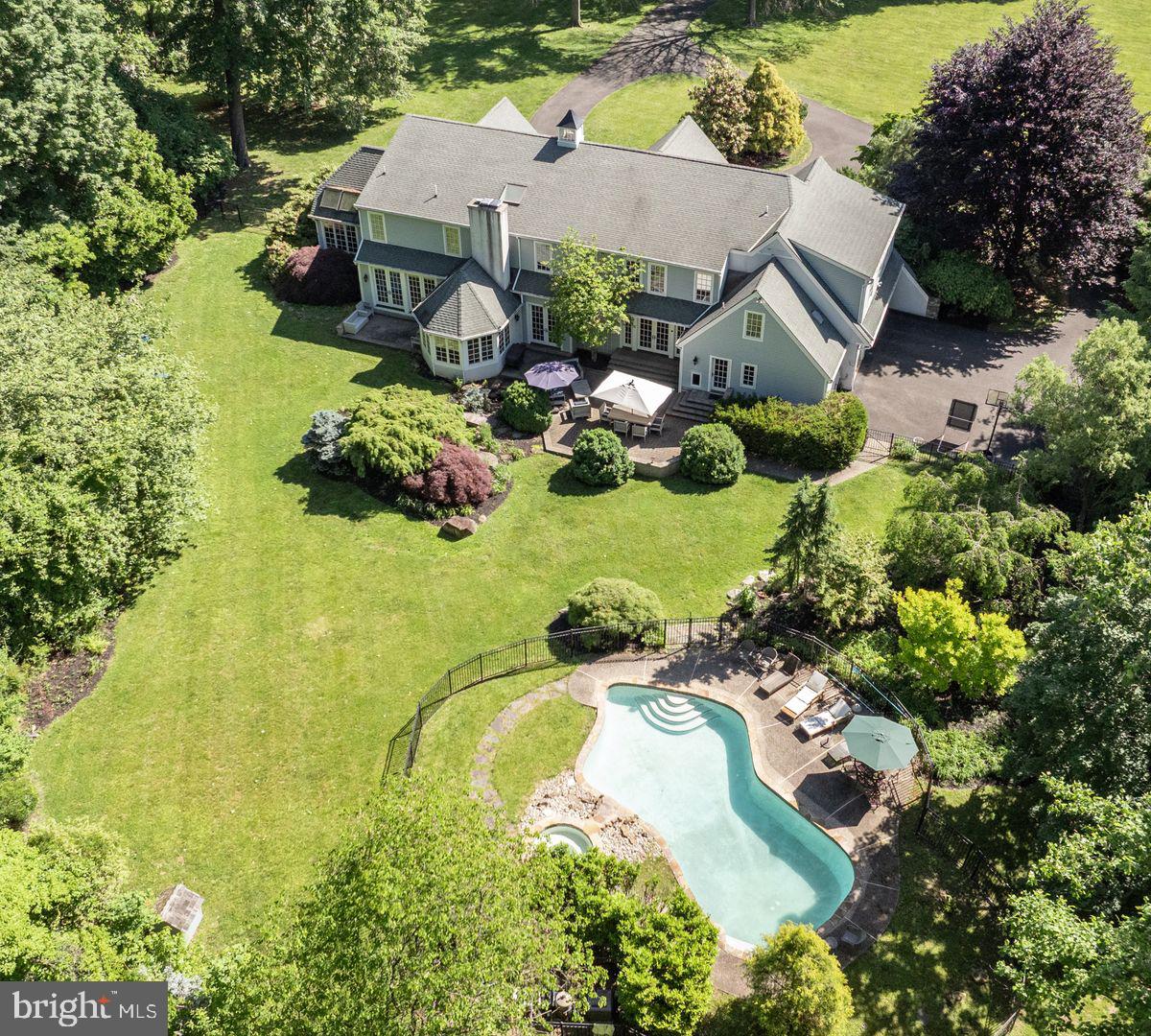 6025 Stoney Hill Road New Hope, PA 18938 - Photo 2 of 14