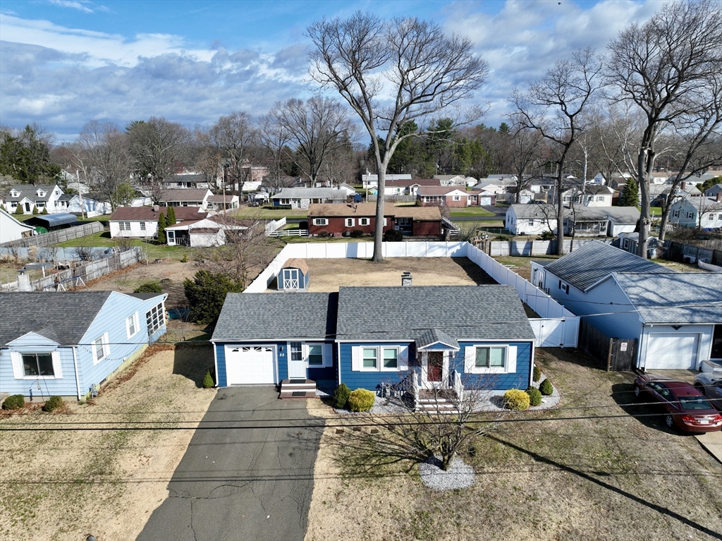 22 Harrington Road Chicopee, MA 01020 - Photo 3 of 38