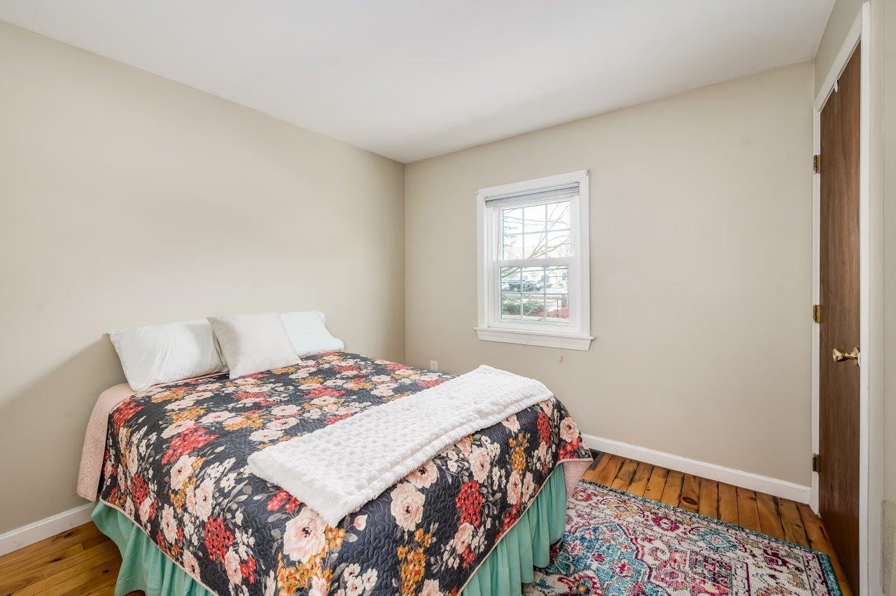 36 Highland Avenue Derry, NH 03038 - Photo 14 of 27