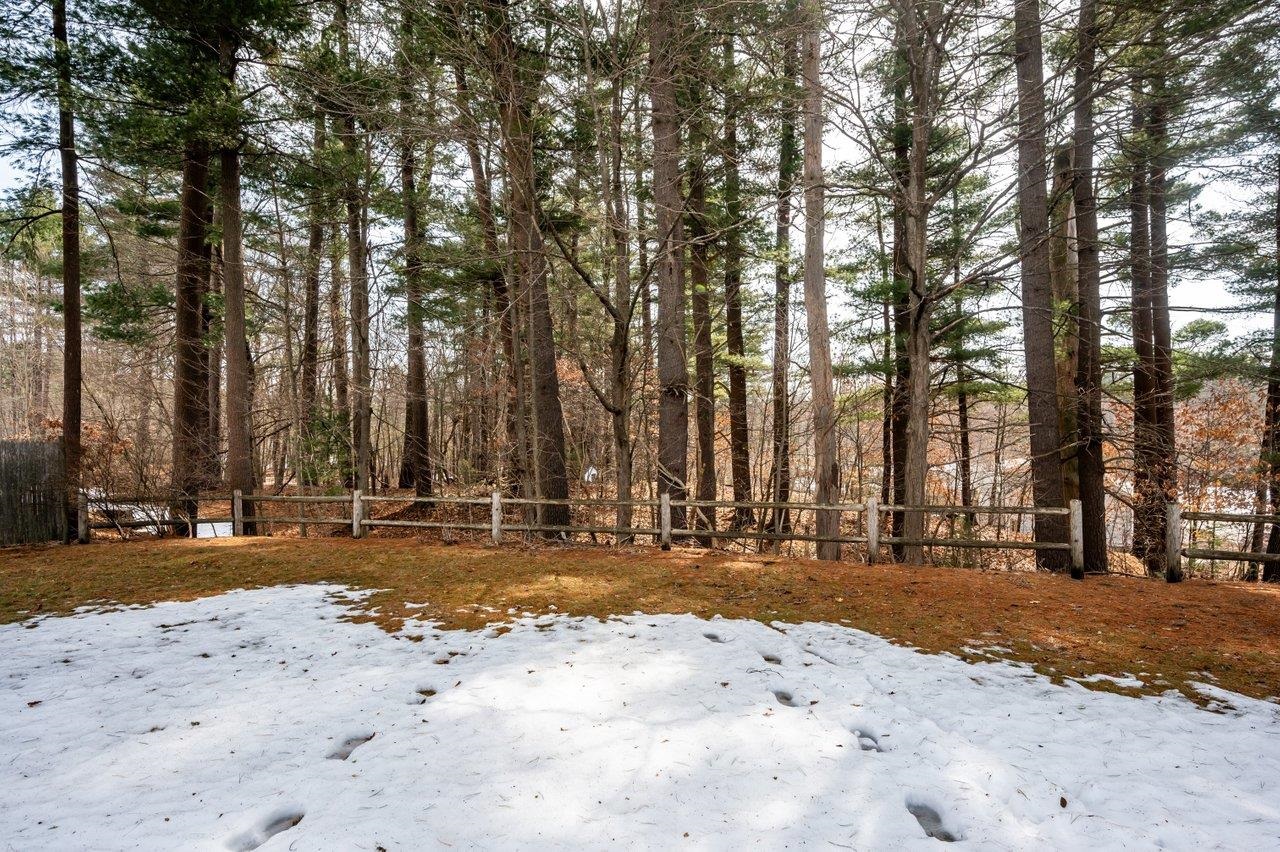 36 Highland Avenue Derry, NH 03038 - Photo 4 of 27