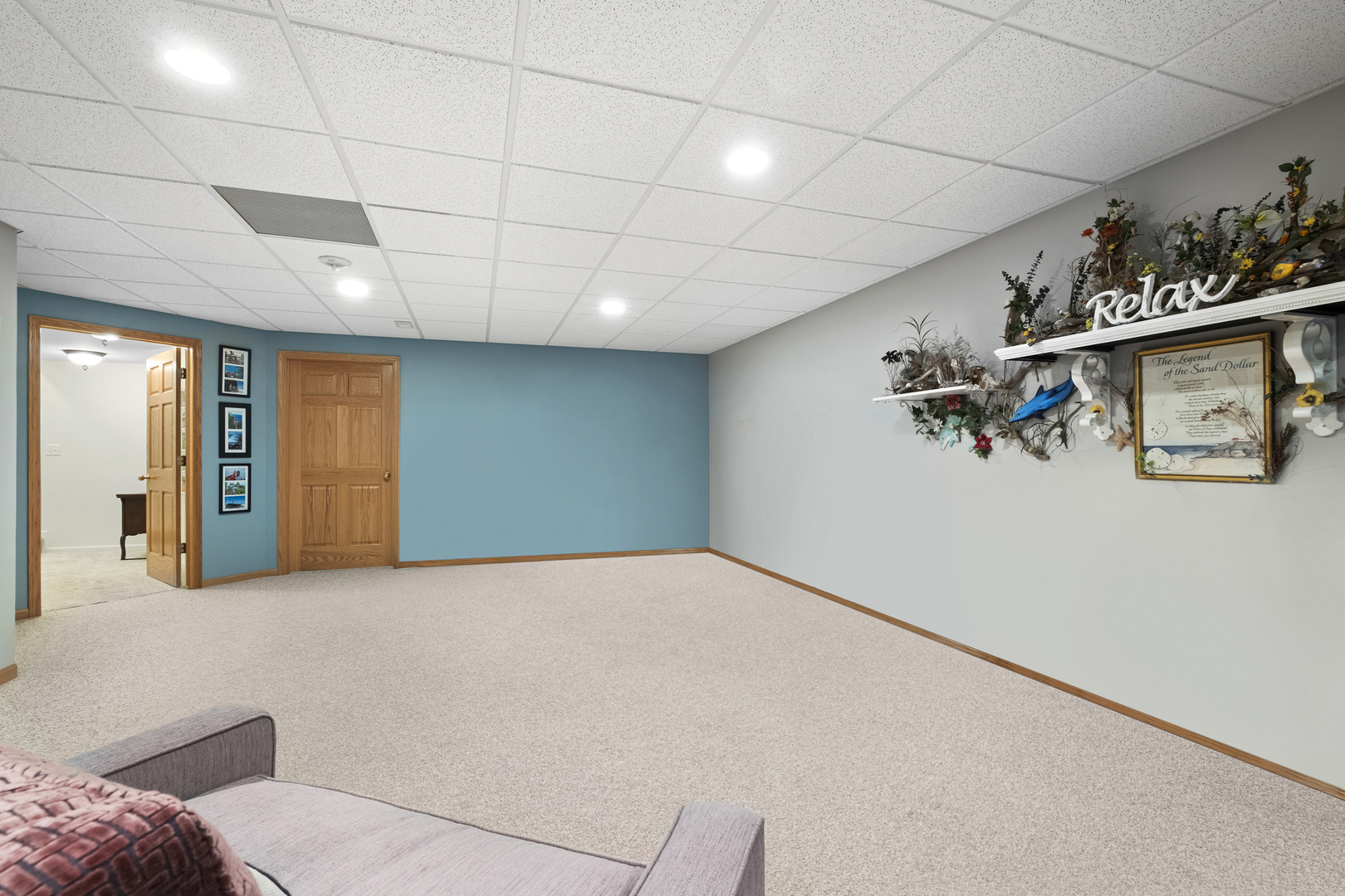 1076 Inverness Drive Antioch, IL 60002 - Photo 29 of 39 a view of an empty room