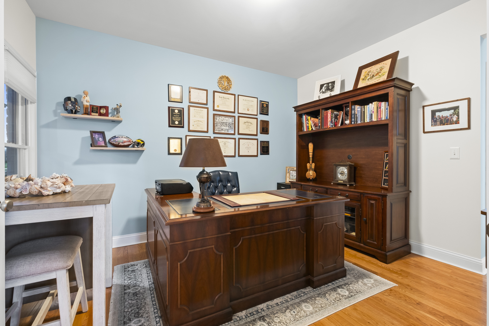 1076 Inverness Drive Antioch, IL 60002 - Photo 6 of 39 a room with furniture a rug and a window