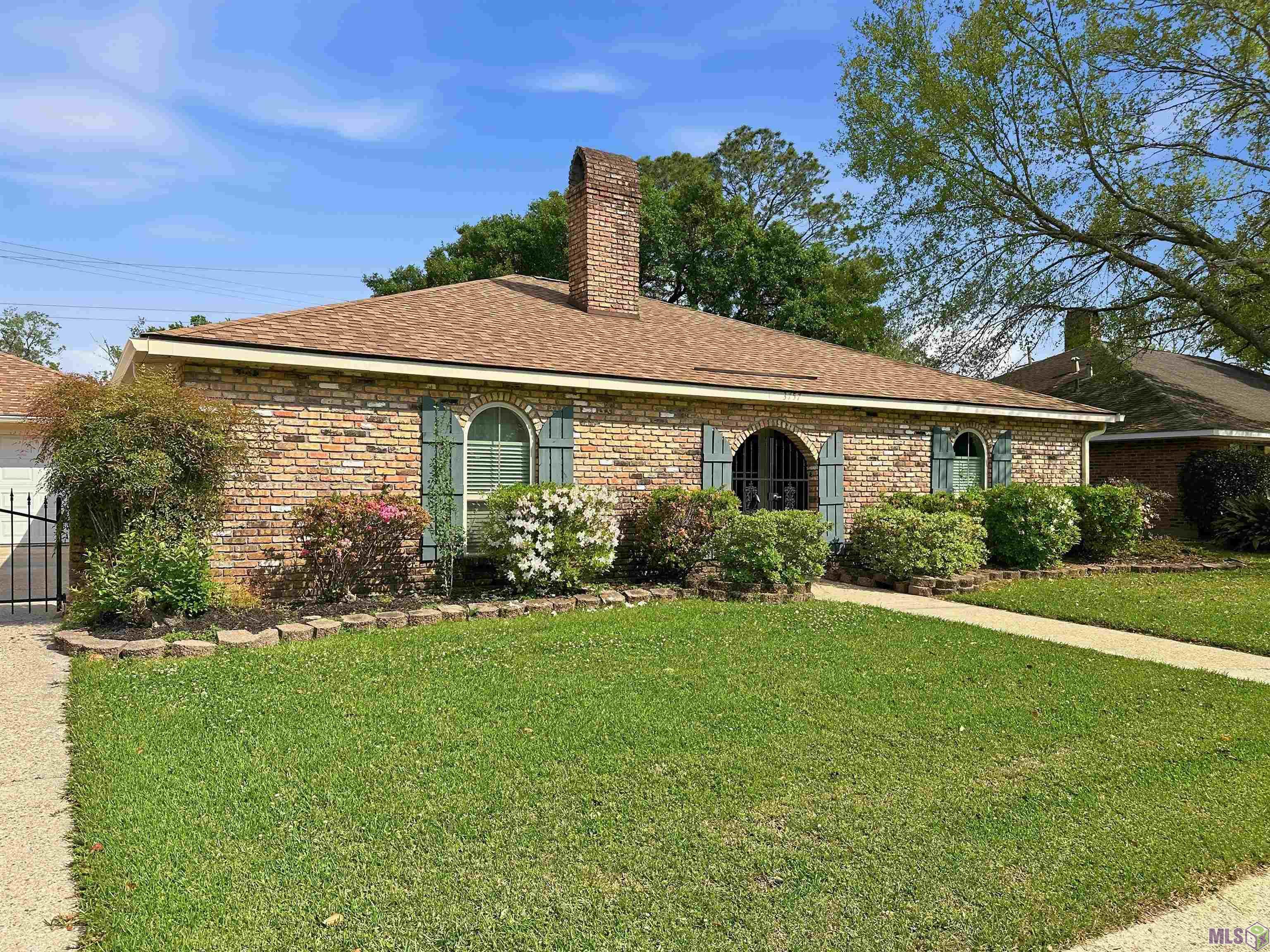 3757 Sessions Drive Baton Rouge, LA 70816 - Photo 4 of 33