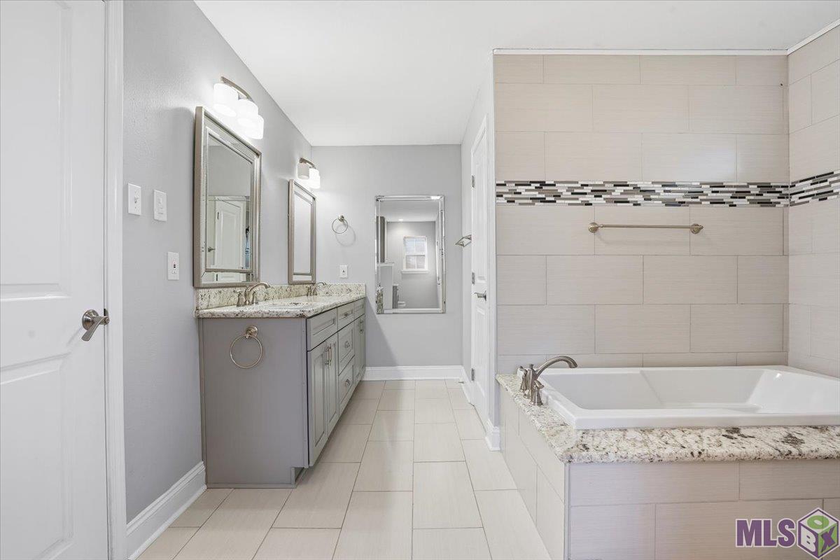 3757 Sessions Drive Baton Rouge, LA 70816 - Photo 9 of 30