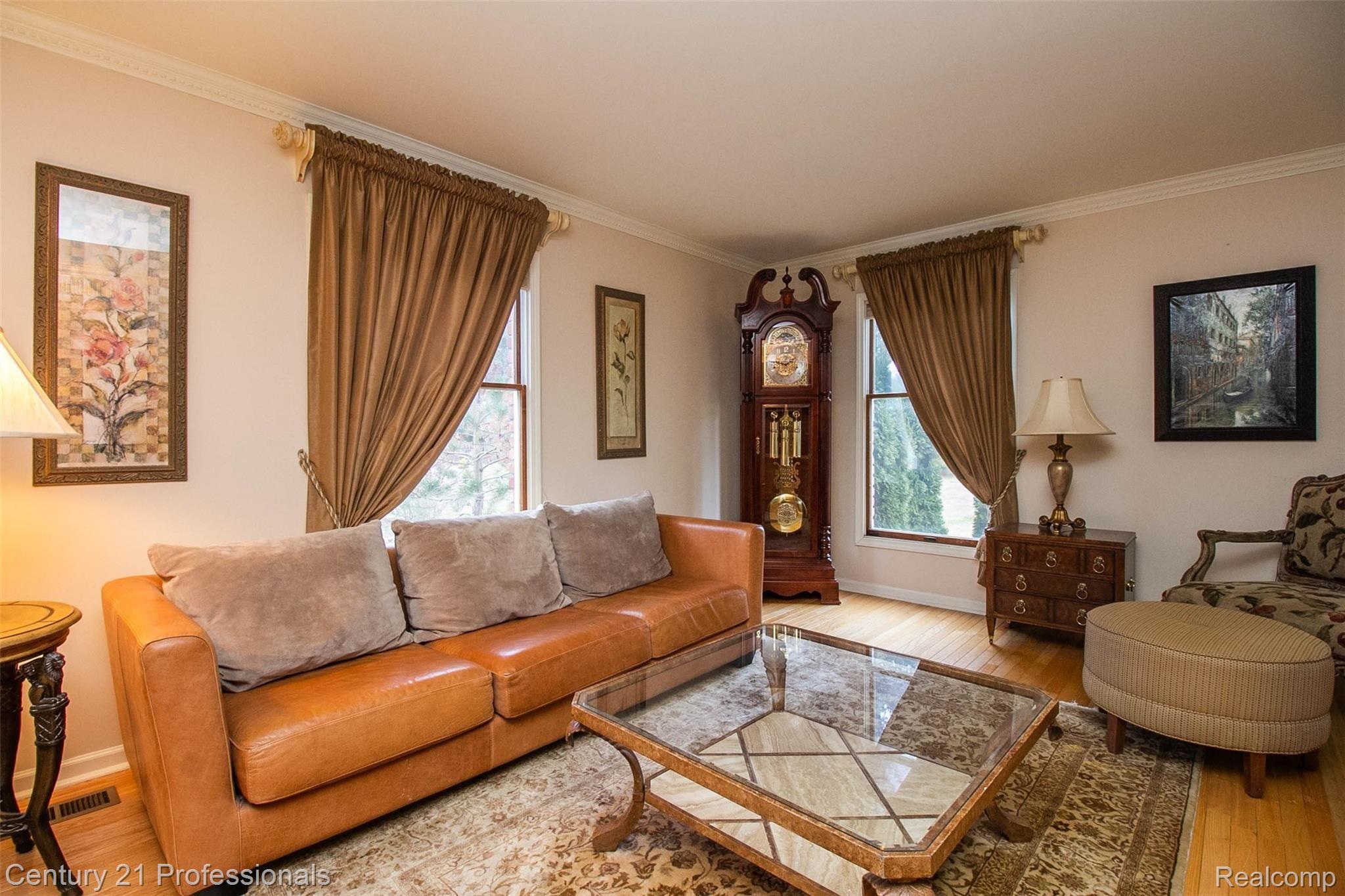 69401 Eldred Road Romeo, MI 48065 - Photo 24 of 65 Soft neutral color in Living Room