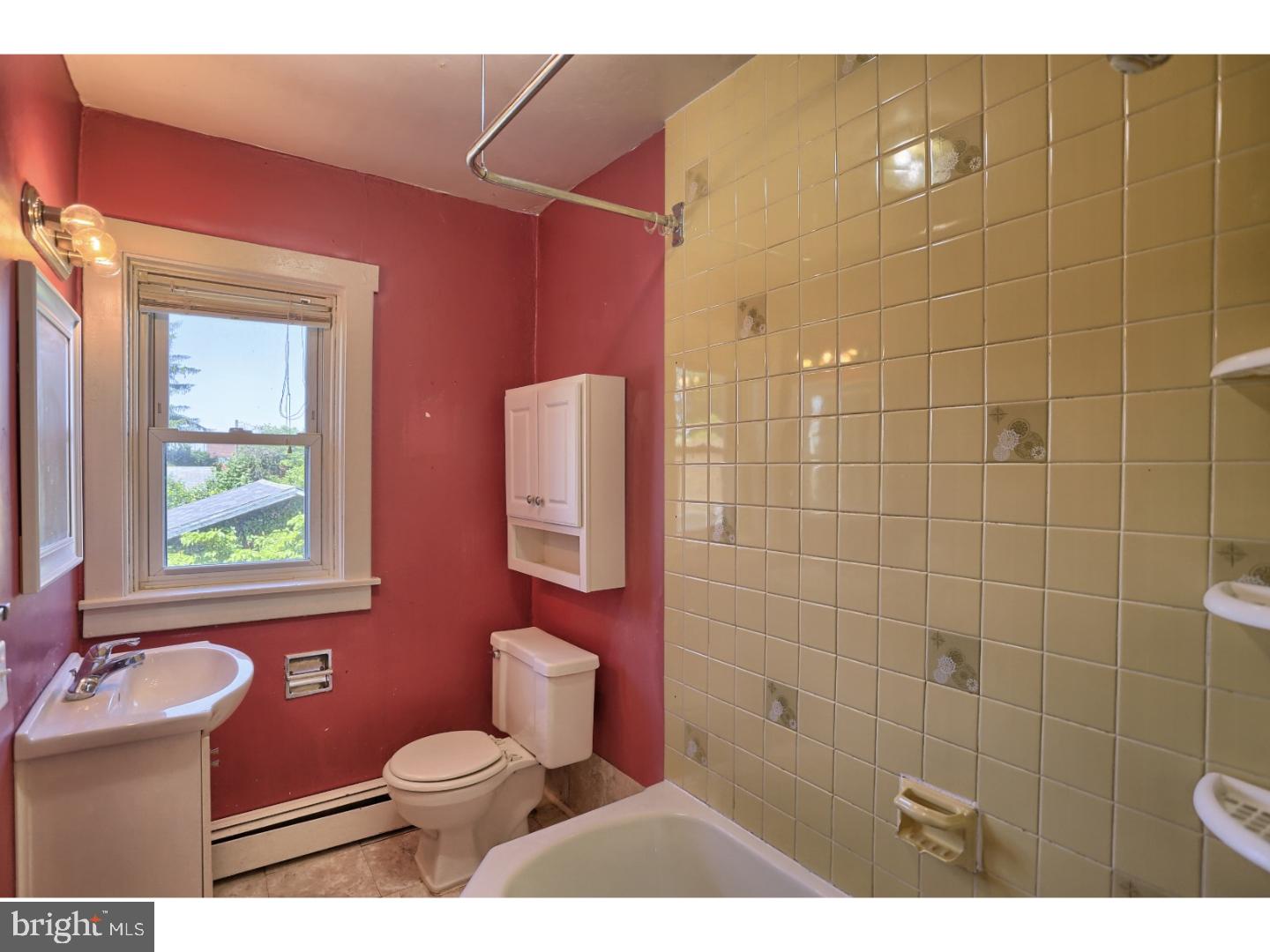 3624 Ridgeway Street Reading, PA 19605 - Photo 9 of 15