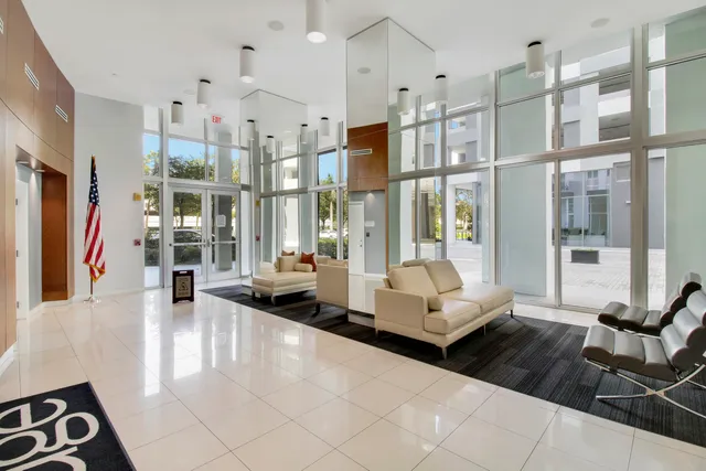 $4,000 | 300 South Australian Avenue, Unit 1218, West Palm Beach, FL 33401