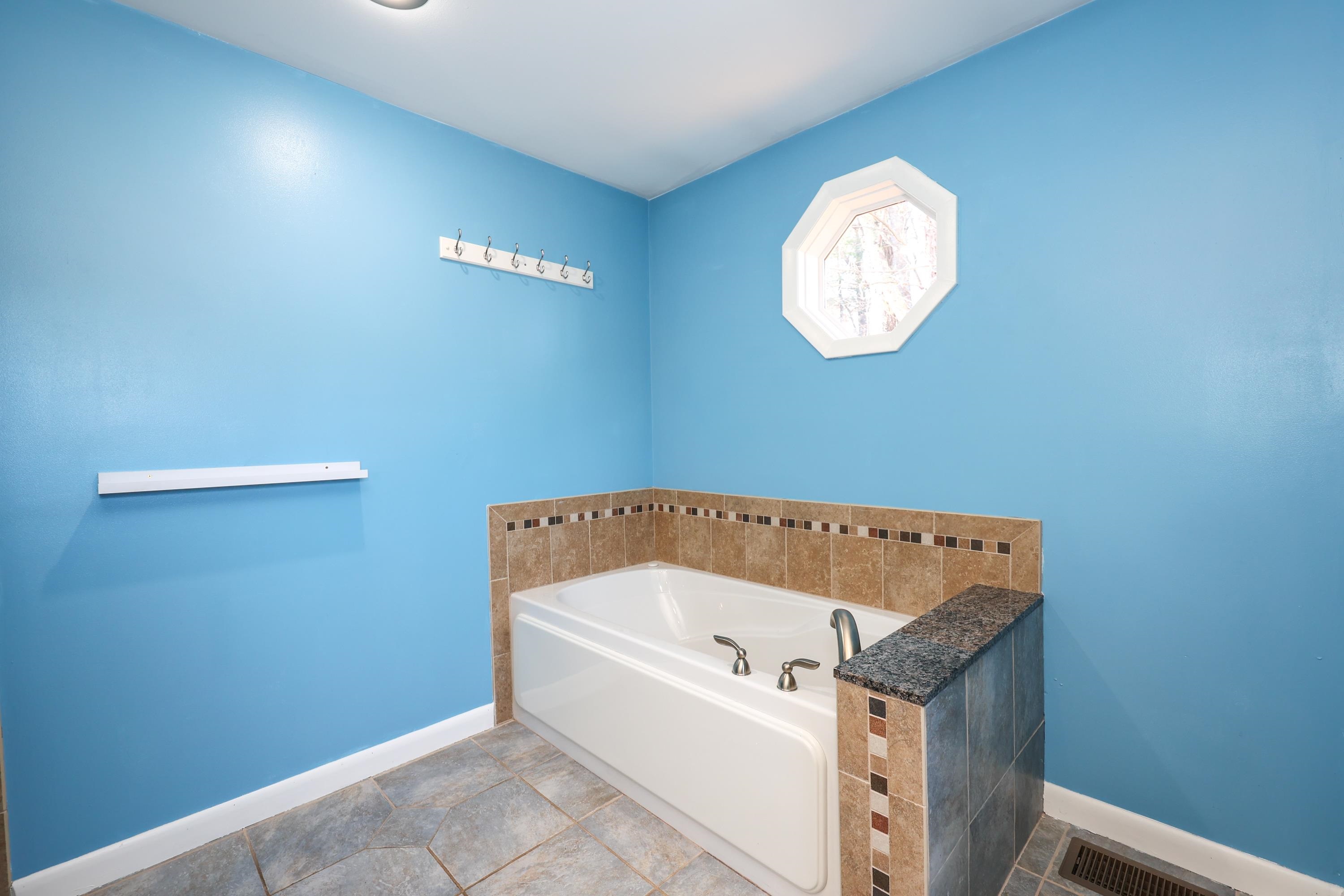 162 Amherst Road Merrimack, NH 03054 - Photo 23 of 35