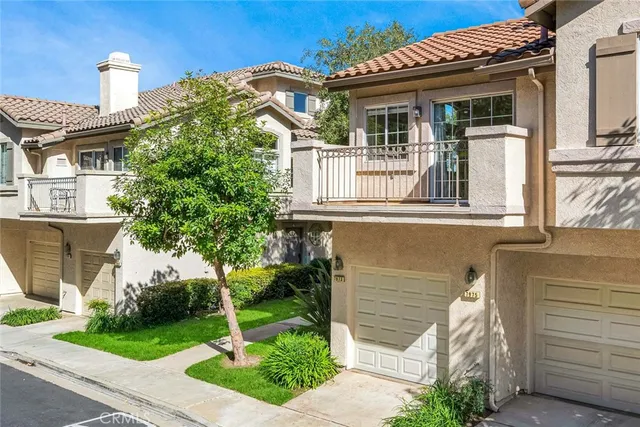 $629,900 | 7973 East Viewrim Drive, Anaheim Hills, CA 92808