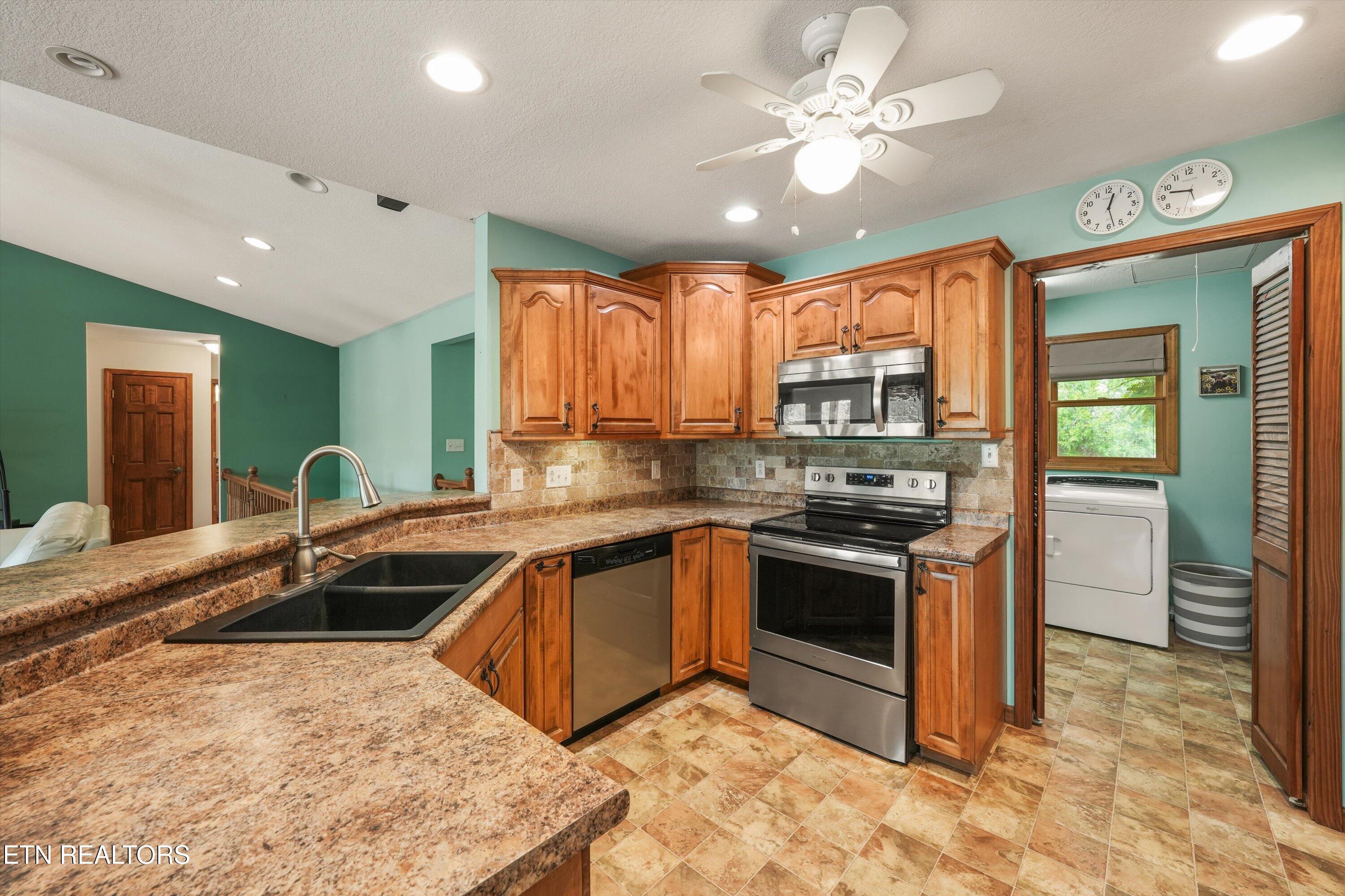 166 Jessee Road Maynardville, TN 37807 - Photo 12 of 48 13-166 Jessee Rd 10