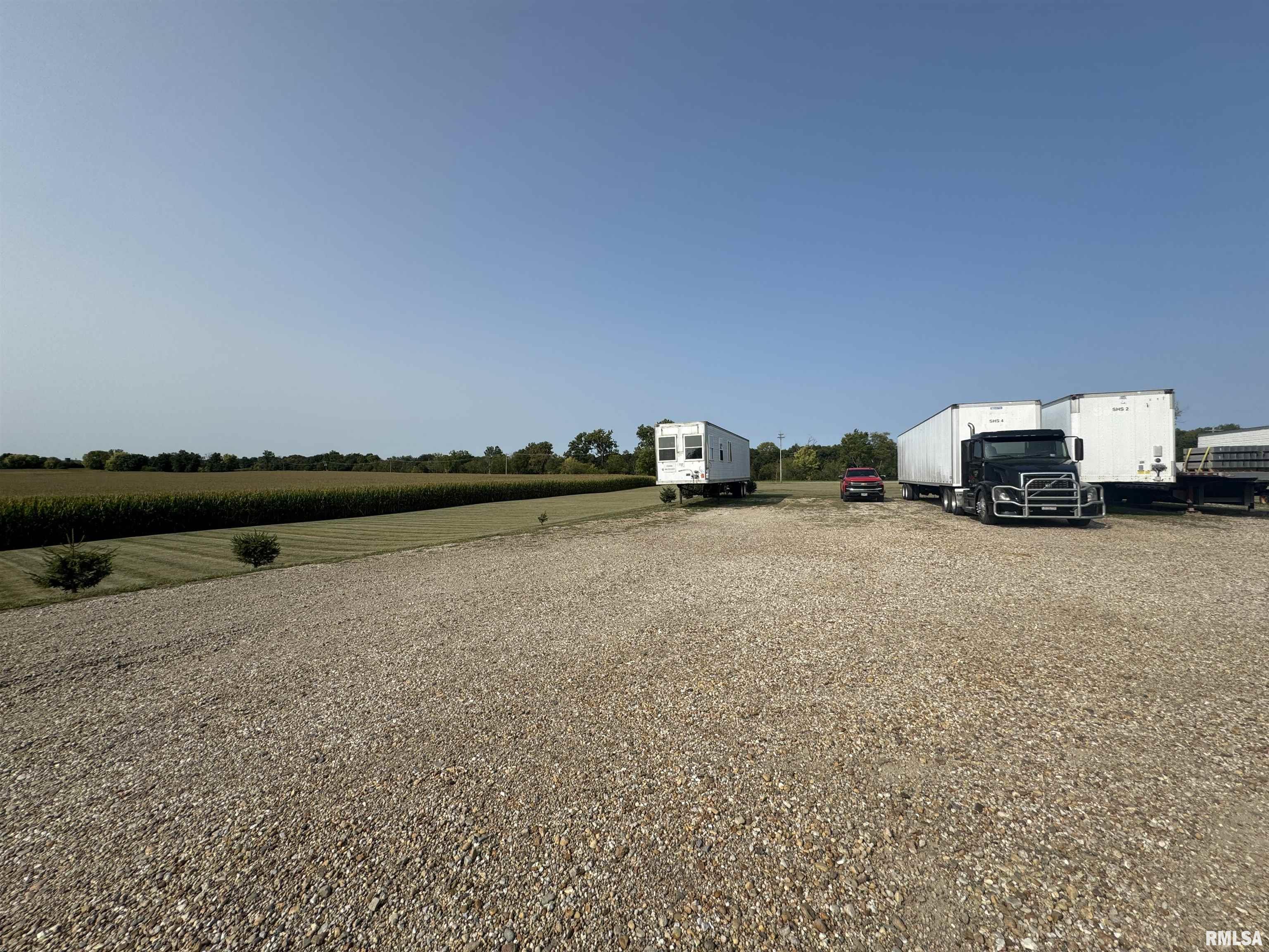 1677 East Smokey Road Avon, IL 61415 - Photo 16 of 92