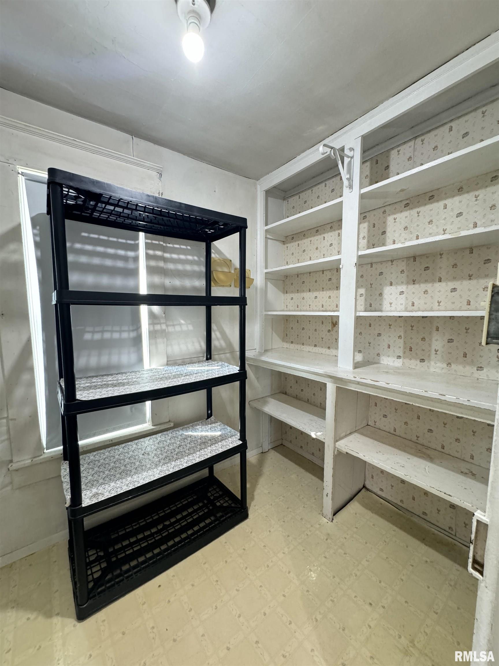 1677 East Smokey Road Avon, IL 61415 - Photo 41 of 92