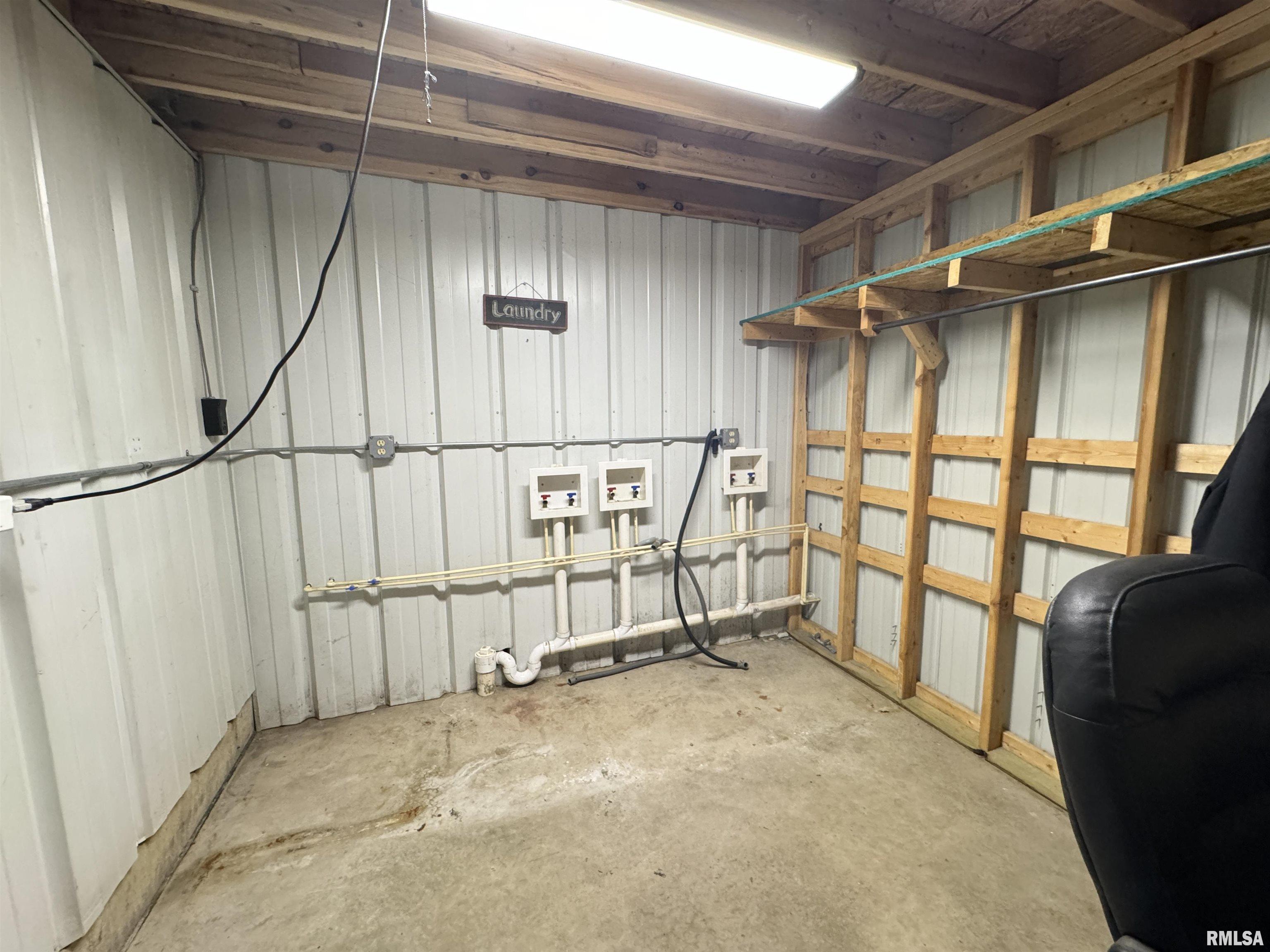 1677 East Smokey Road Avon, IL 61415 - Photo 78 of 92