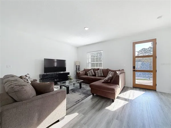 $2,150 | 16950 Southwest 42nd Avenue Road, Ocala, FL 34473