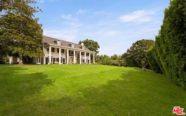 $60,000 | 1006 North Crescent Drive, Beverly Hills, CA 90210