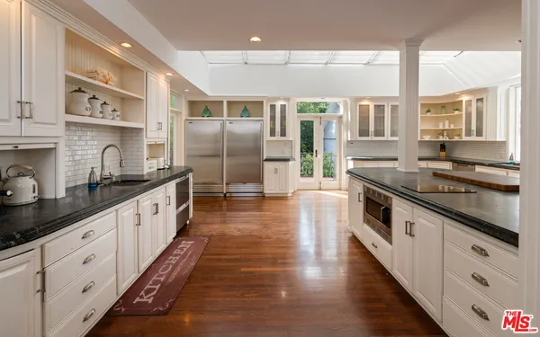 $60,000 | 1006 North Crescent Drive, Beverly Hills, CA 90210