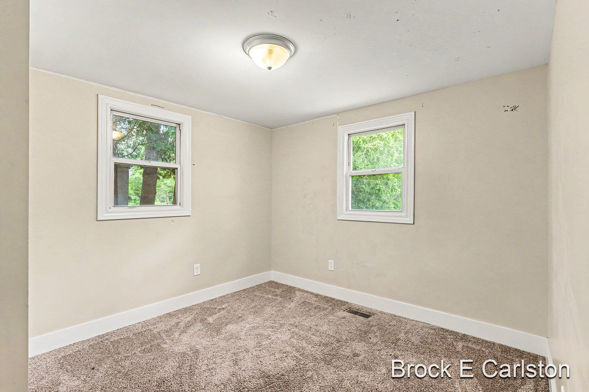 643 East Sternberg Road Norton Shores, MI 49441 - Photo 19 of 36 QJ1A9904