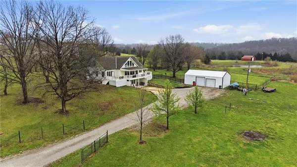 $750,000 | 36903 East Church Road, Oak Grove, MO 64075