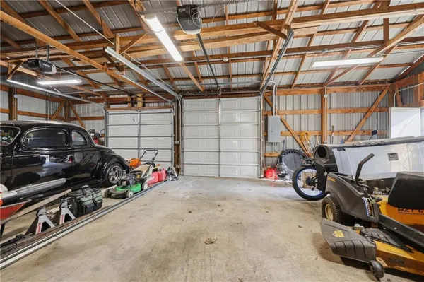 $750,000 | 36903 East Church Road, Oak Grove, MO 64075