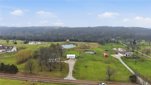 $750,000 | 36903 East Church Road, Oak Grove, MO 64075