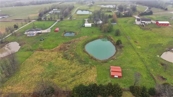 $750,000 | 36903 East Church Road, Oak Grove, MO 64075