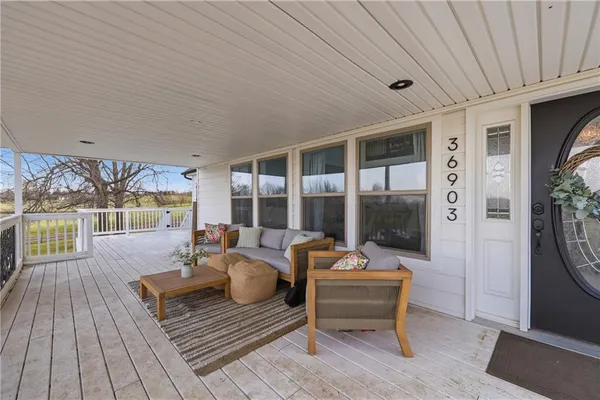 $750,000 | 36903 East Church Road, Oak Grove, MO 64075