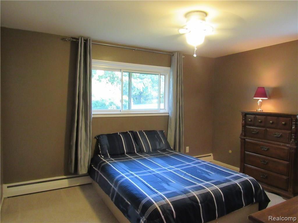 94 Nesbit Lane Rochester Hills, MI 48309 - Photo 6 of 8