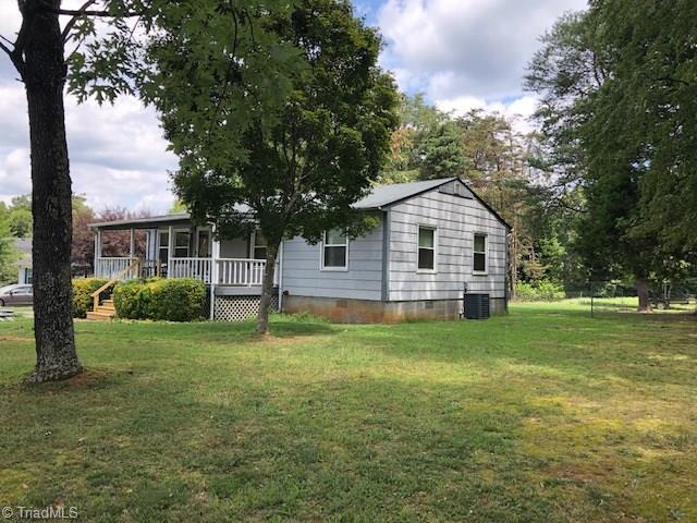 8204 Spotswood Road Summerfield, NC 27358 - Photo 2 of 13 Gallery Image 2