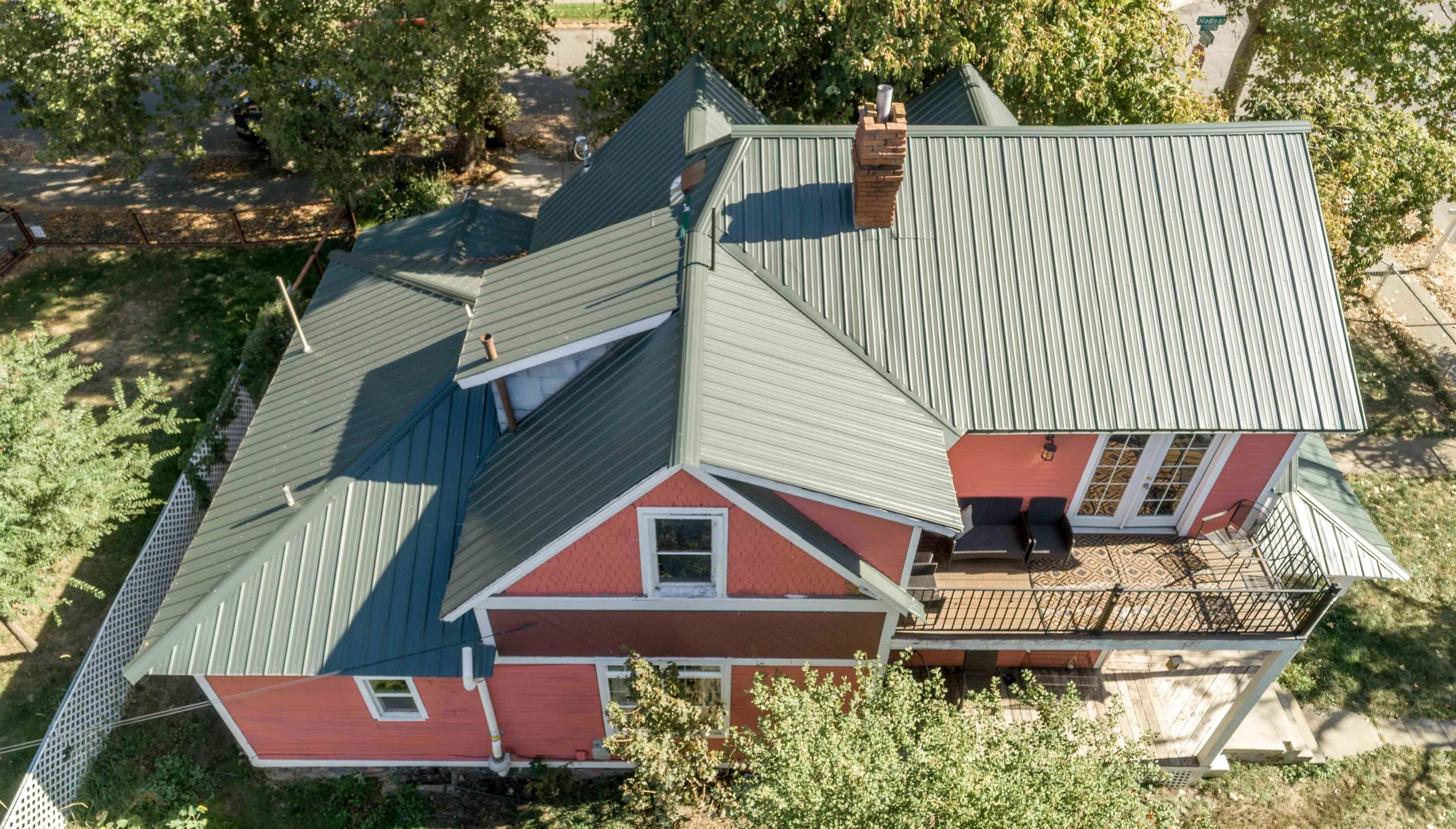 1104 West Maxwell Avenue Spokane, WA 99201 - Photo 2 of 44