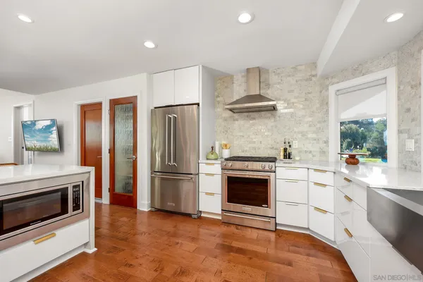 $3,149,000 | 7901 Avenida Kirjah, Unit APN: 3468, La Jolla, CA 92037