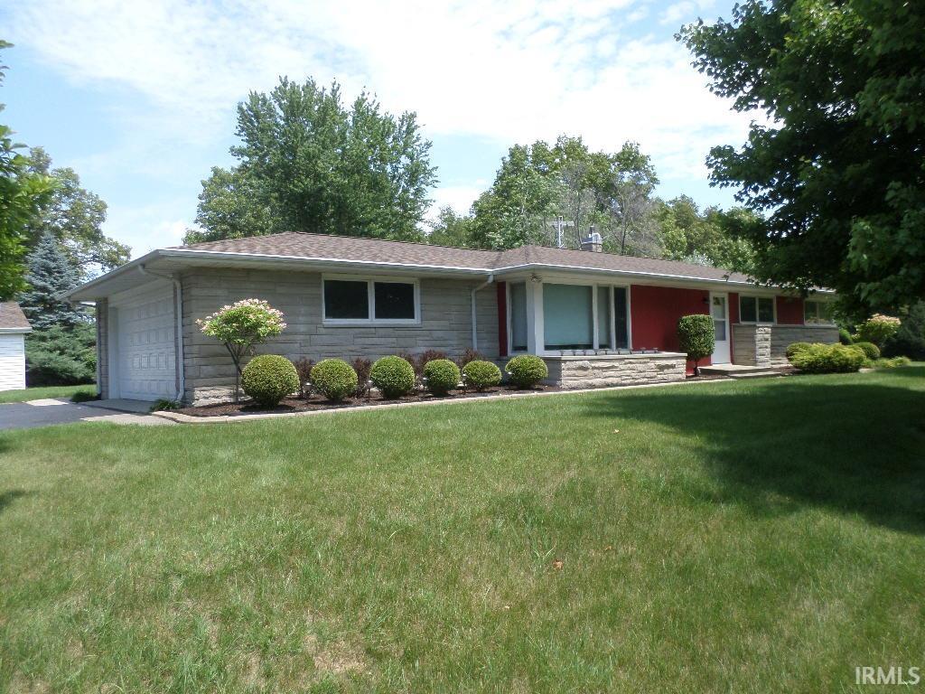 1877 South Sweetgum Road Rochester, IN 46975 - Photo 1 of 15