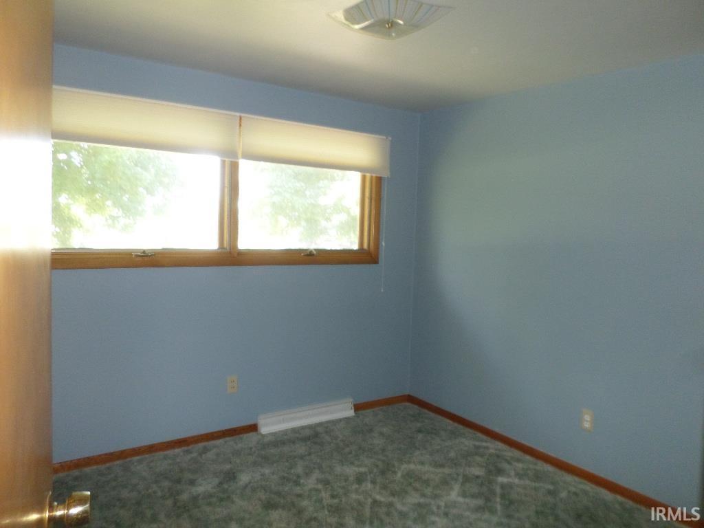 1877 South Sweetgum Road Rochester, IN 46975 - Photo 10 of 15
