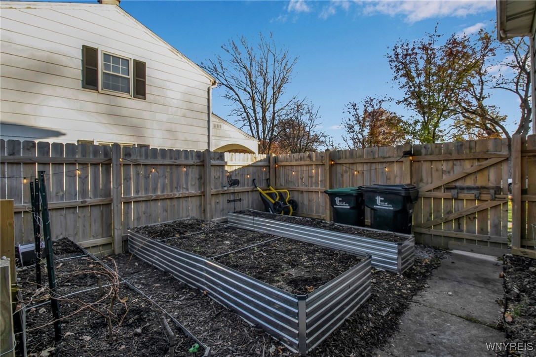 175 Sweet Briar Road Tonawanda, NY 14150 - Photo 14 of 40