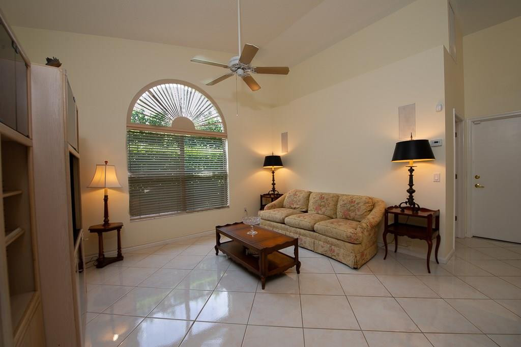 21552 Arbor Way Boca Raton, FL 33433 - Photo 15 of 46 Photo 15