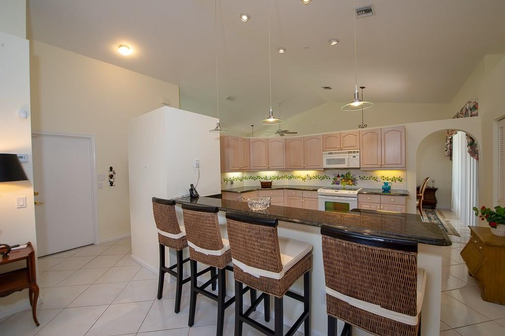 21552 Arbor Way Boca Raton, FL 33433 - Photo 18 of 46 Photo 18