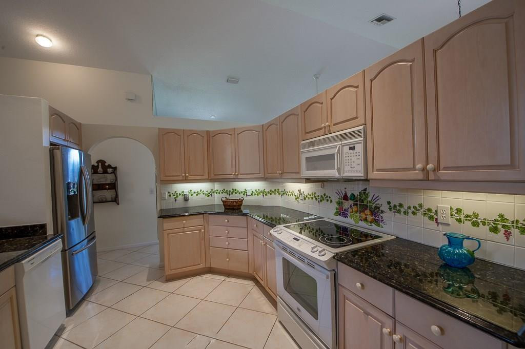 21552 Arbor Way Boca Raton, FL 33433 - Photo 22 of 46 Large Stainless Refrigerator