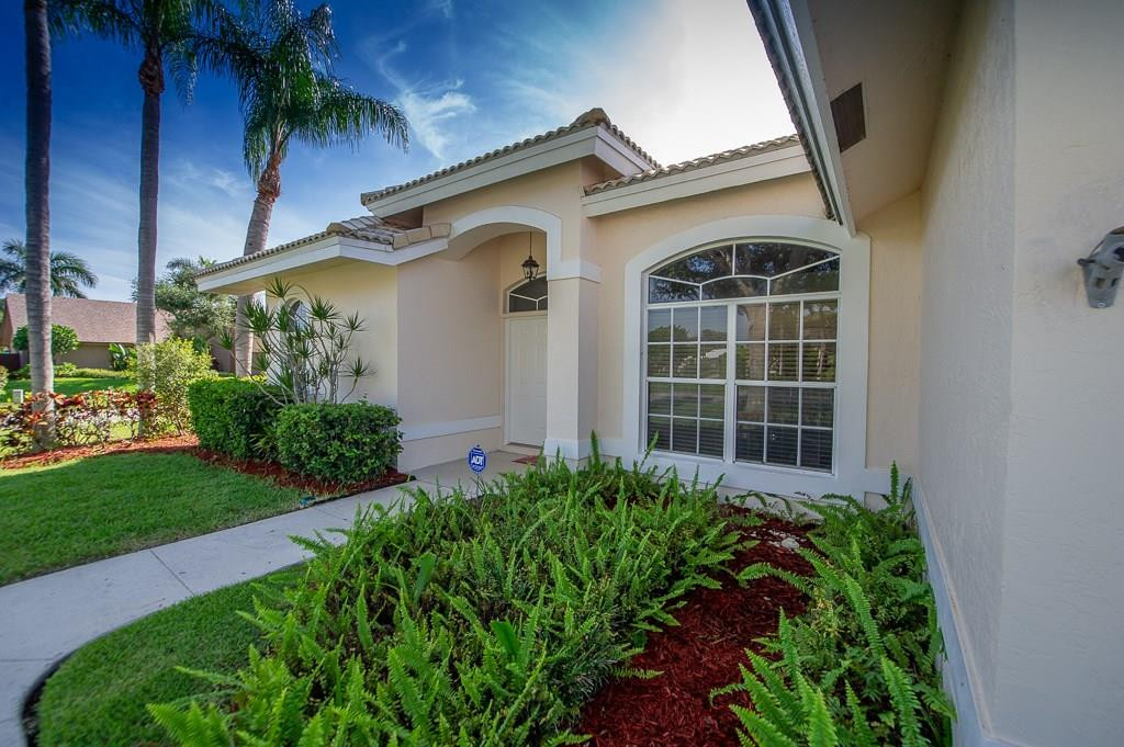 21552 Arbor Way Boca Raton, FL 33433 - Photo 40 of 46 Big Front Entrance of the Home