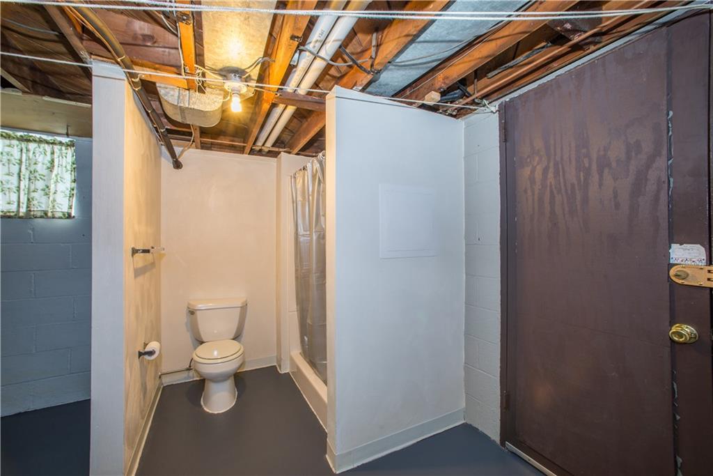1024 2nd Street McKees Rocks, PA 15136 - Photo 18 of 21 Lower level features an additional full bath!