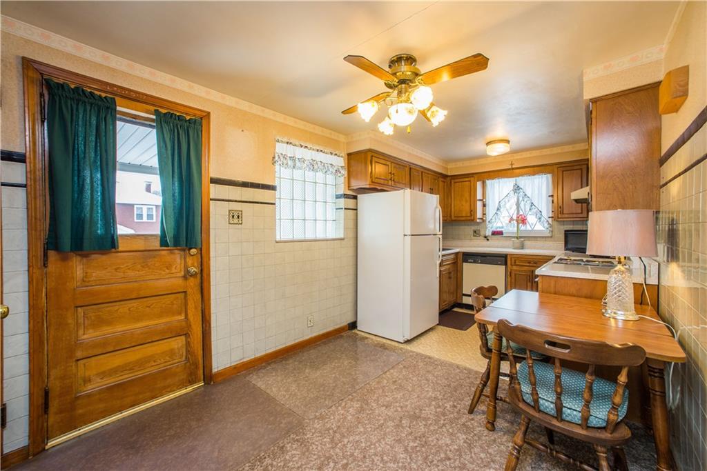 1024 2nd Street McKees Rocks, PA 15136 - Photo 6 of 21 Enjoy meals at home in this darling dining area.