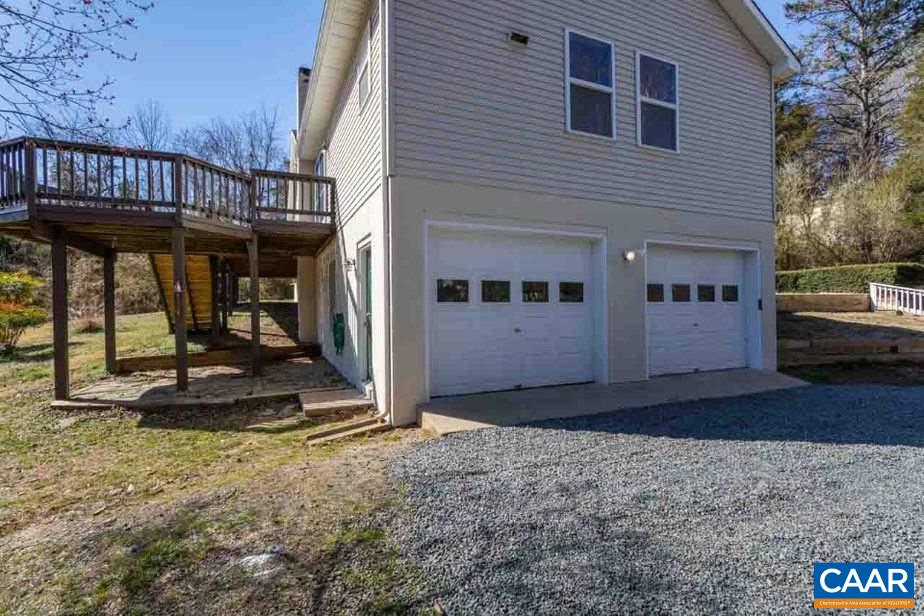 524 West Daffodil Road Ruckersville, VA 22968 - Photo 6 of 29 a view of a entrance gate of the house