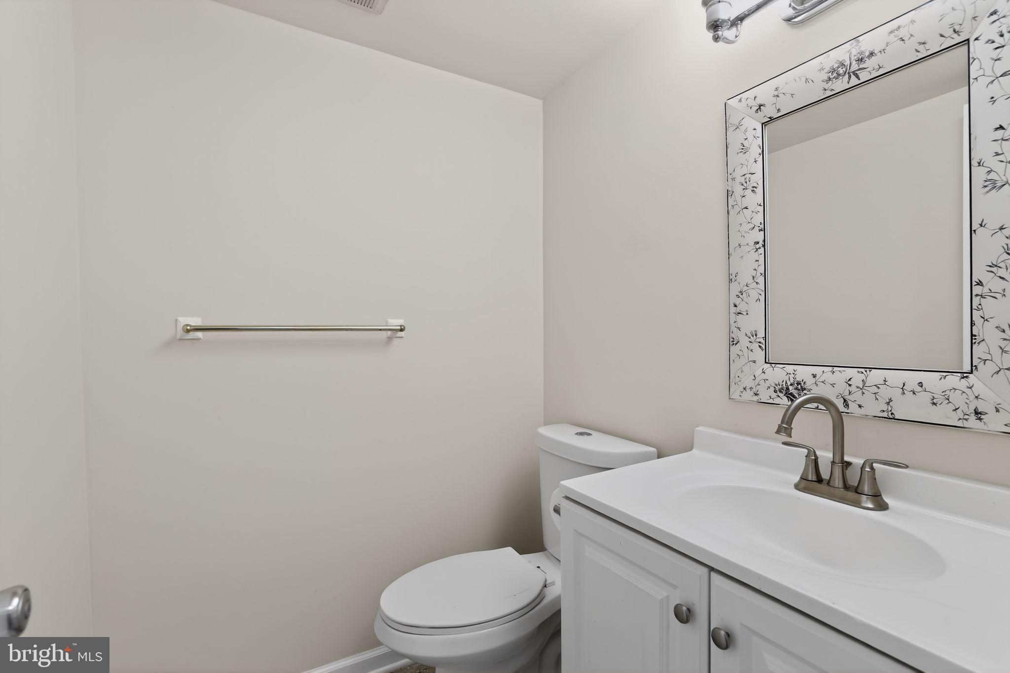 2173 Glencourse Lane Reston, VA 20191 - Photo 15 of 32 Gallery Image 15